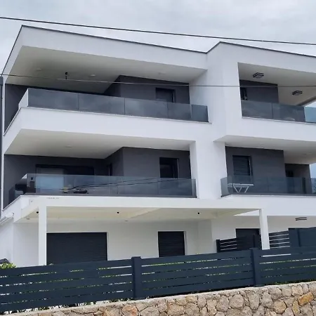 Deluxe Apartamento *